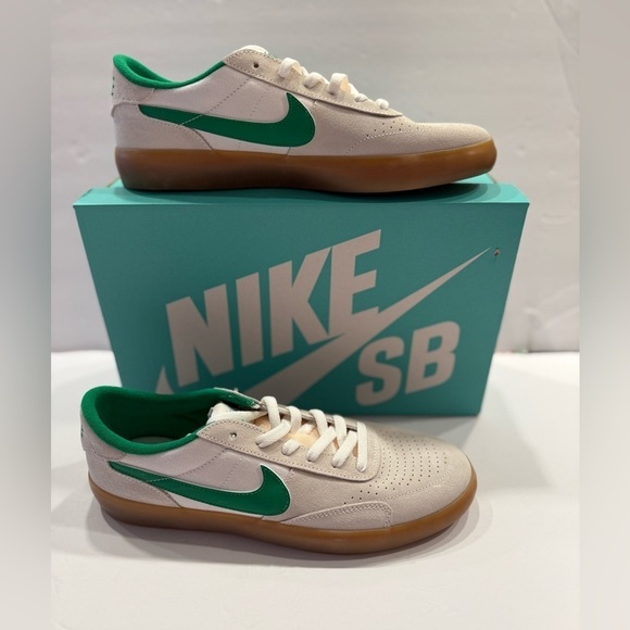 NIKE Sb Heritage Vulc Mens Trainers Cd5010 Sneakers Shoes Size 10 NWT - Picture 1 of 7